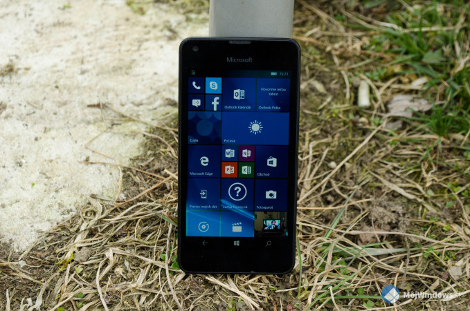 Lumia_550-12