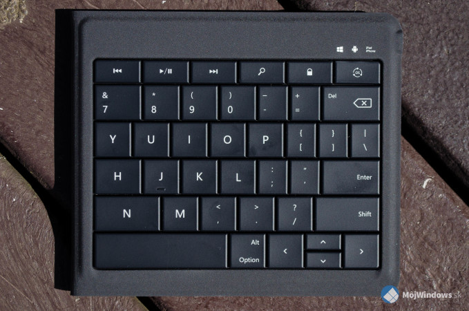 Microsoft Universal Foldable Keyboard