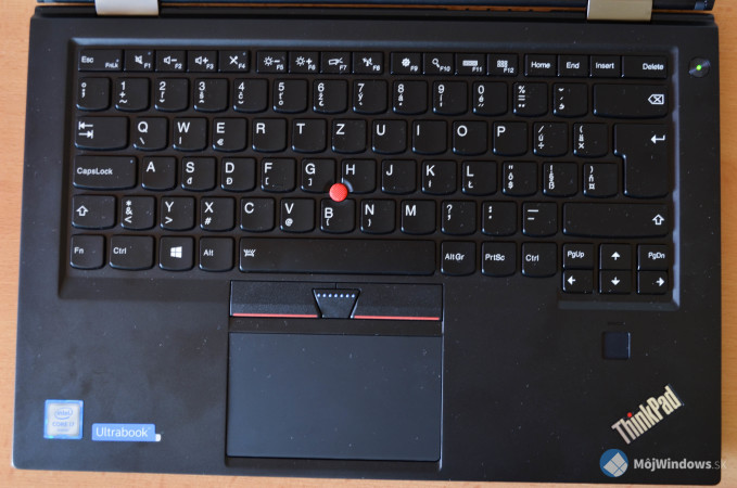 Lenovo_X1_Carbon-11