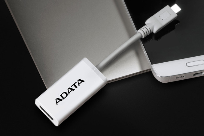 16-11-01-adata-usb-c-video-2