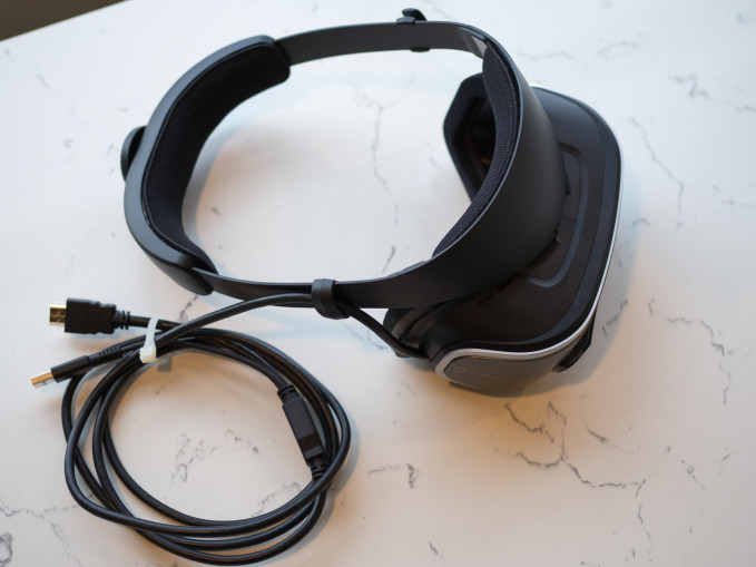 lenovo-prototype-vr-headset-1